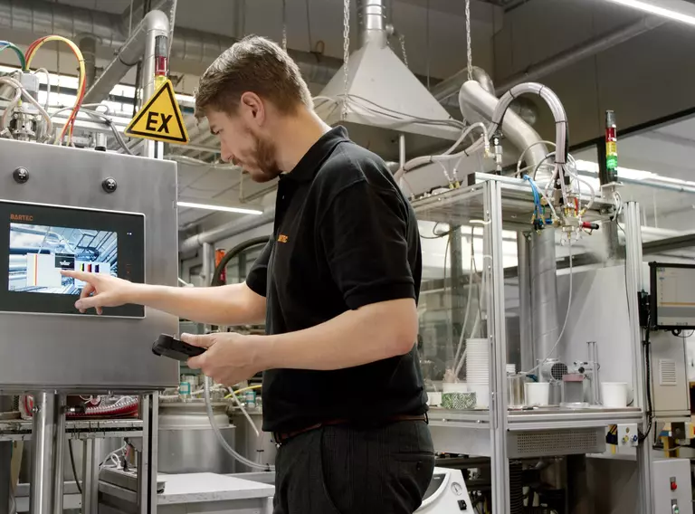 Polaris Smart HMI with Bartec employee