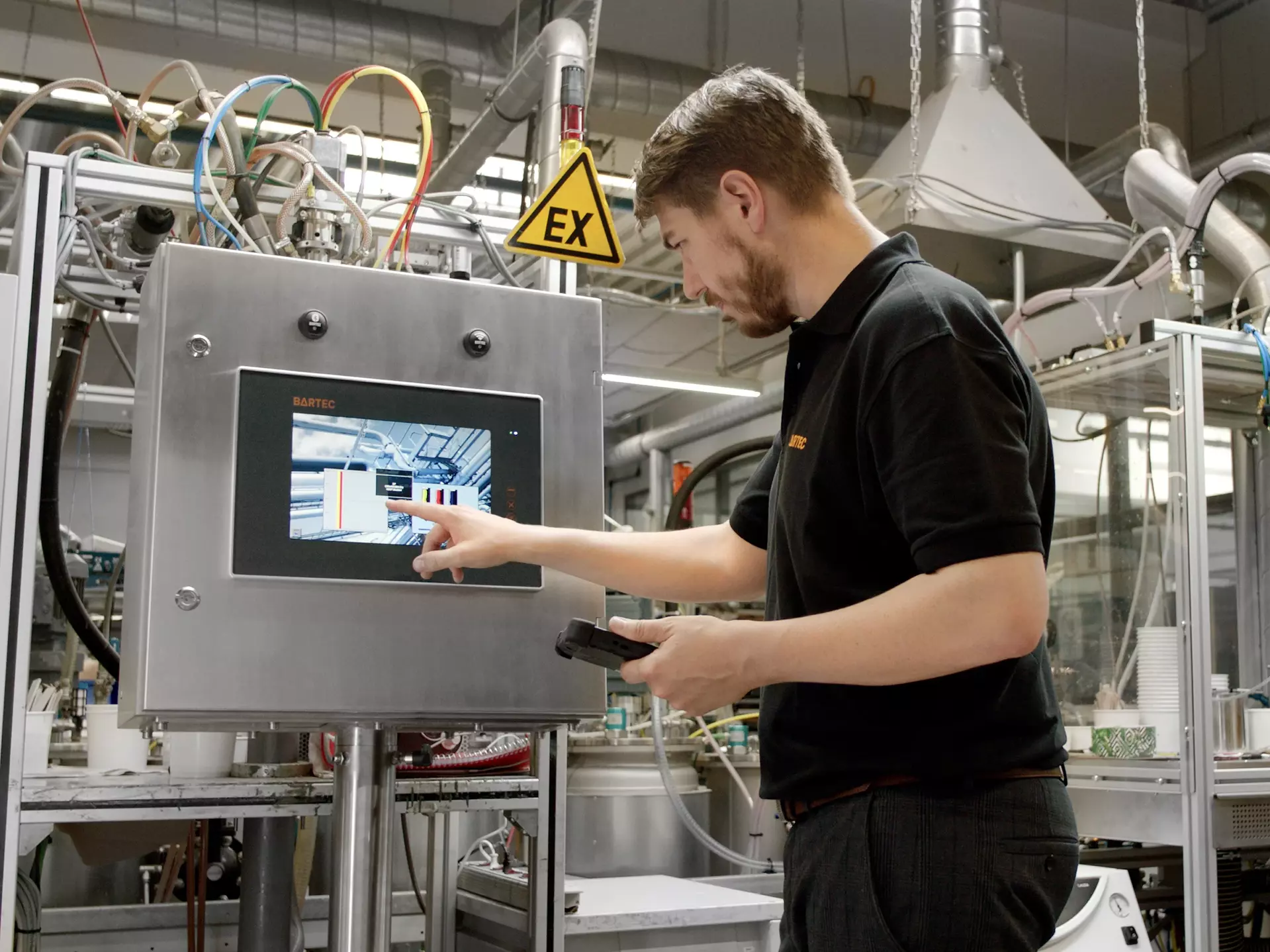 Polaris Smart HMI with Bartec employee