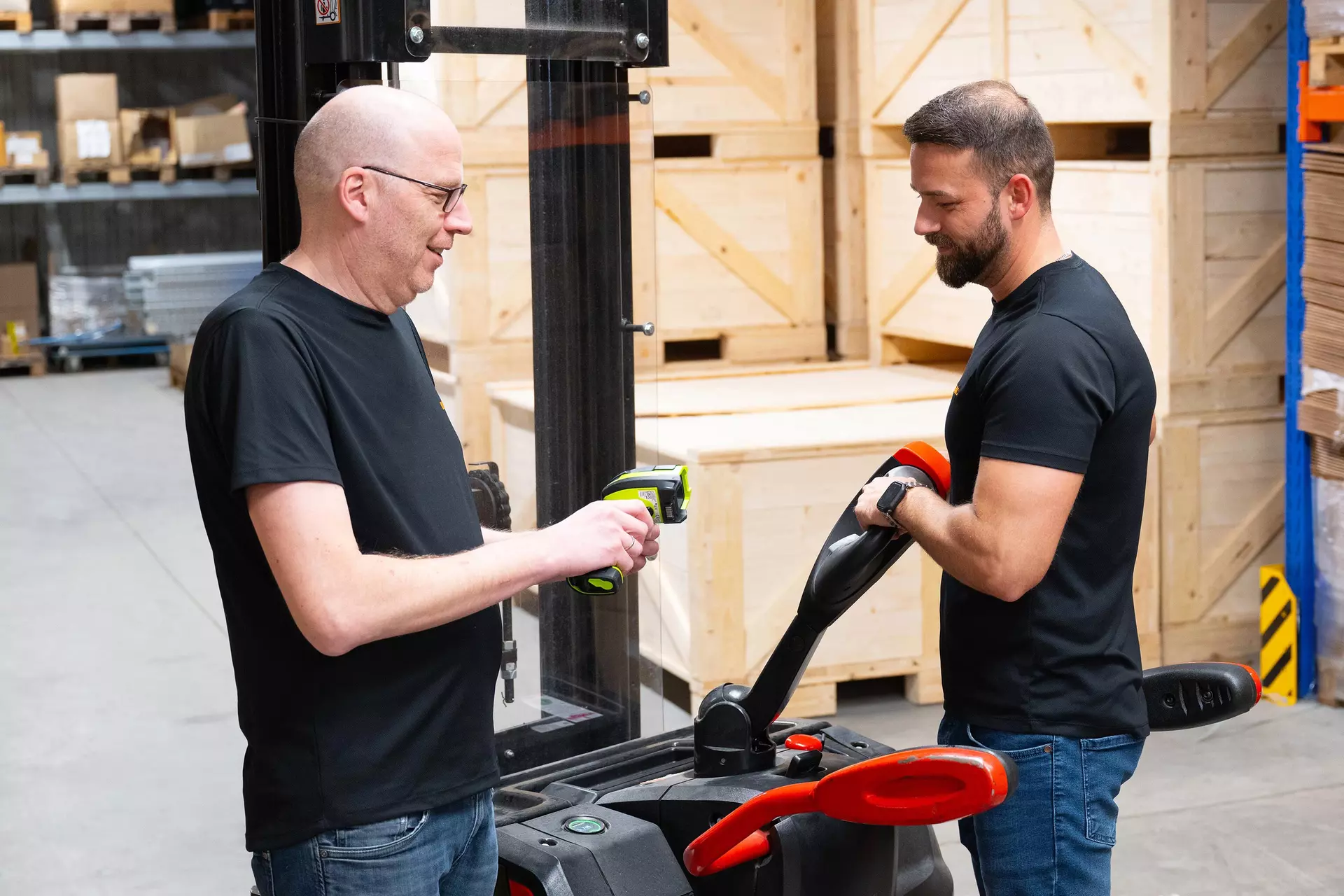 BARTEC Warehouse Logistics Specialist Trainee with a Trainer